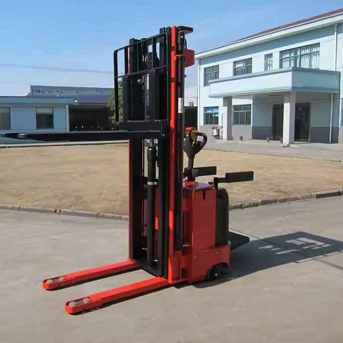 Empilhador elétrico