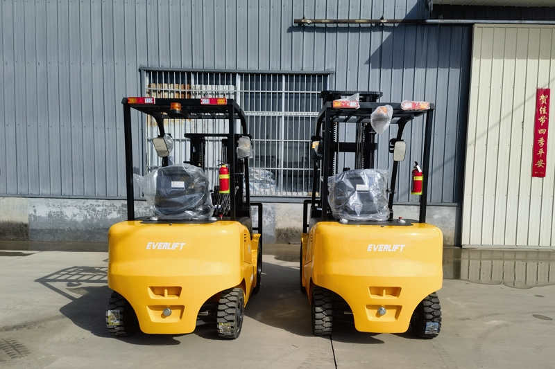 forklift factory4.jpg