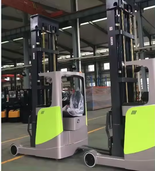 Everlift 2000kg 5m -7,5m Empilhadeira de caminhão de alcance para armazenamento a frio Empilhador elétrico Preço de fábrica CE Preço de empilhadeira ISO