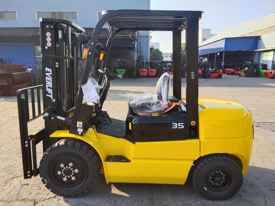 Everlift 3.5t 3M China Empilhadeira Empilhadeira a diesel 4 rodas com motor chinês Fornecedor de ouro Preço de empilhadeira