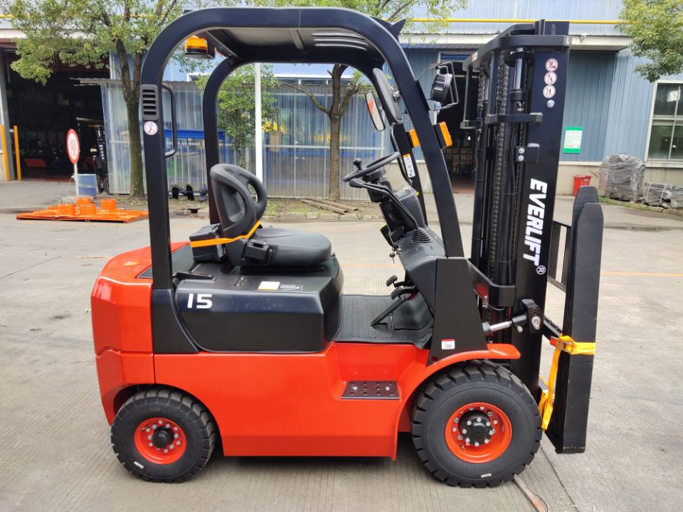 Empilhadeiras diesel Everlift 2Ton novo 3m com caminhão de empilhadeira japonês Nissan ISUZU Mitsubishi Engine