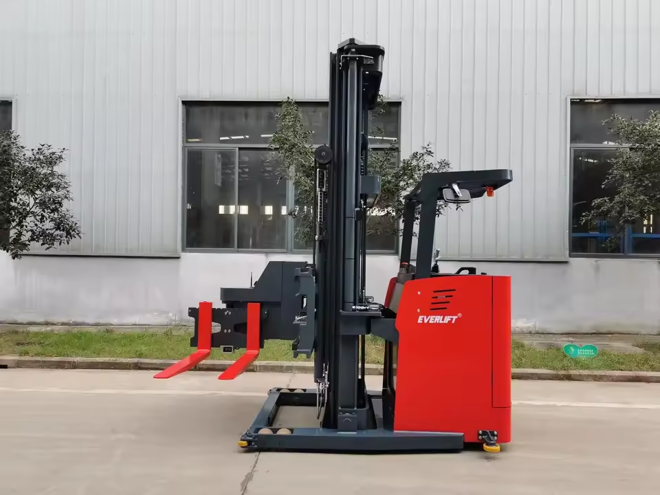 Everlift 3000kg Empilhadeira de três maneiras Triplex Mastro com elevação totalmente livre e empilhadeira portátil com deslocamento lateral Empilhadeira assentada